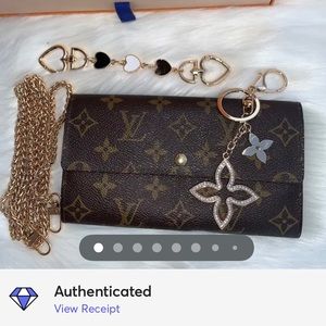 ❌SOLD❌Louis Vuitton Sarah Monogram Wallet